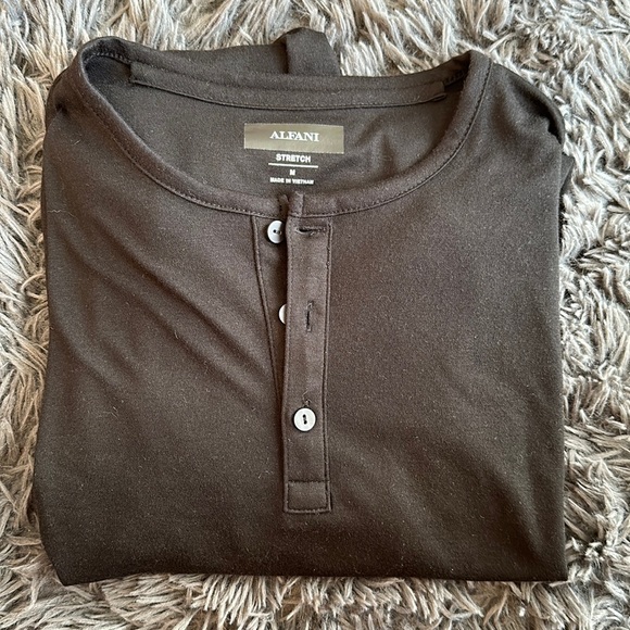 Plain black t-shirt - Picture 2 of 2